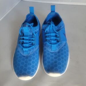Nike Sportwear Trainer  Kids Size 6 Bleu